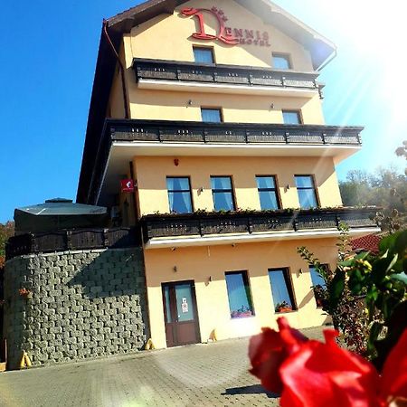 Hotel Dennis Mediaş Zewnętrze zdjęcie