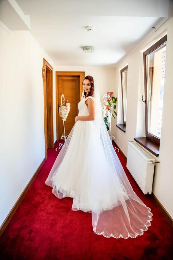 Hotel Dennis Mediaş Zewnętrze zdjęcie