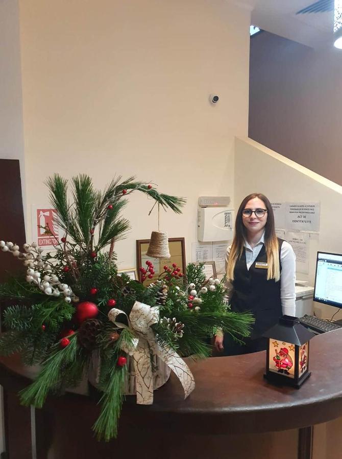 Hotel Dennis Mediaş Zewnętrze zdjęcie