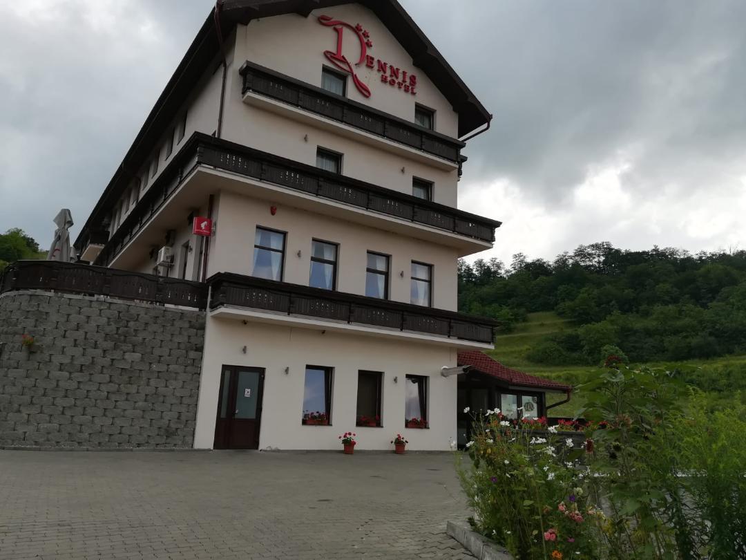 Hotel Dennis Mediaş Zewnętrze zdjęcie