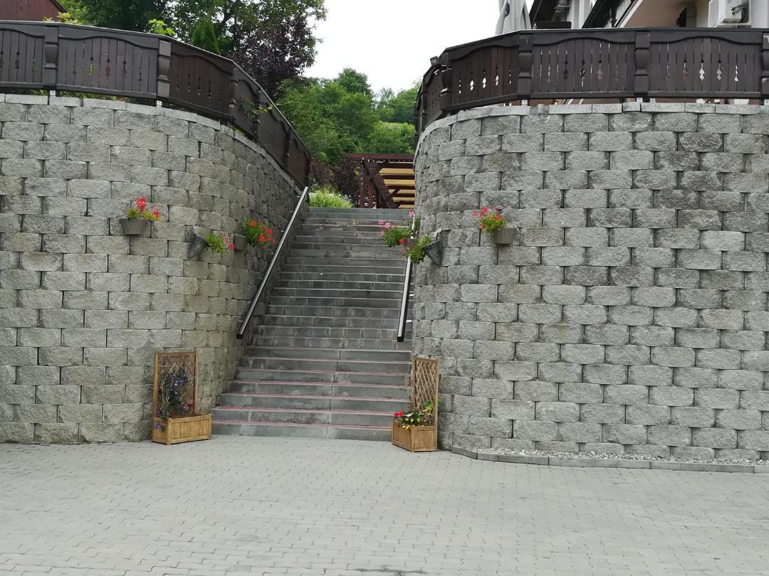 Hotel Dennis Mediaş Zewnętrze zdjęcie